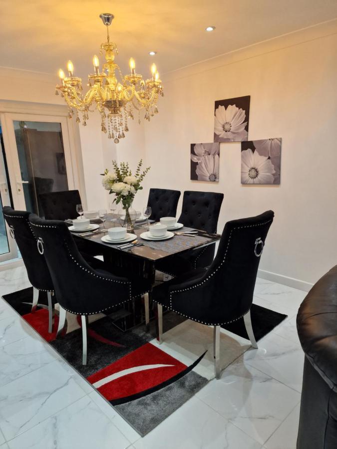 Linx View 4 Bedroom House เกรฟเซ็นด์ ภายนอก รูปภาพ